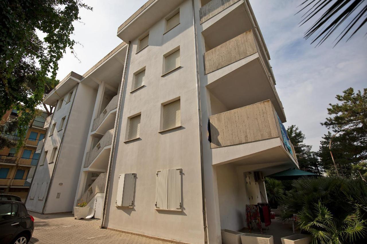 Sirena Apartments Llido Degli Estensi Ngoại thất bức ảnh