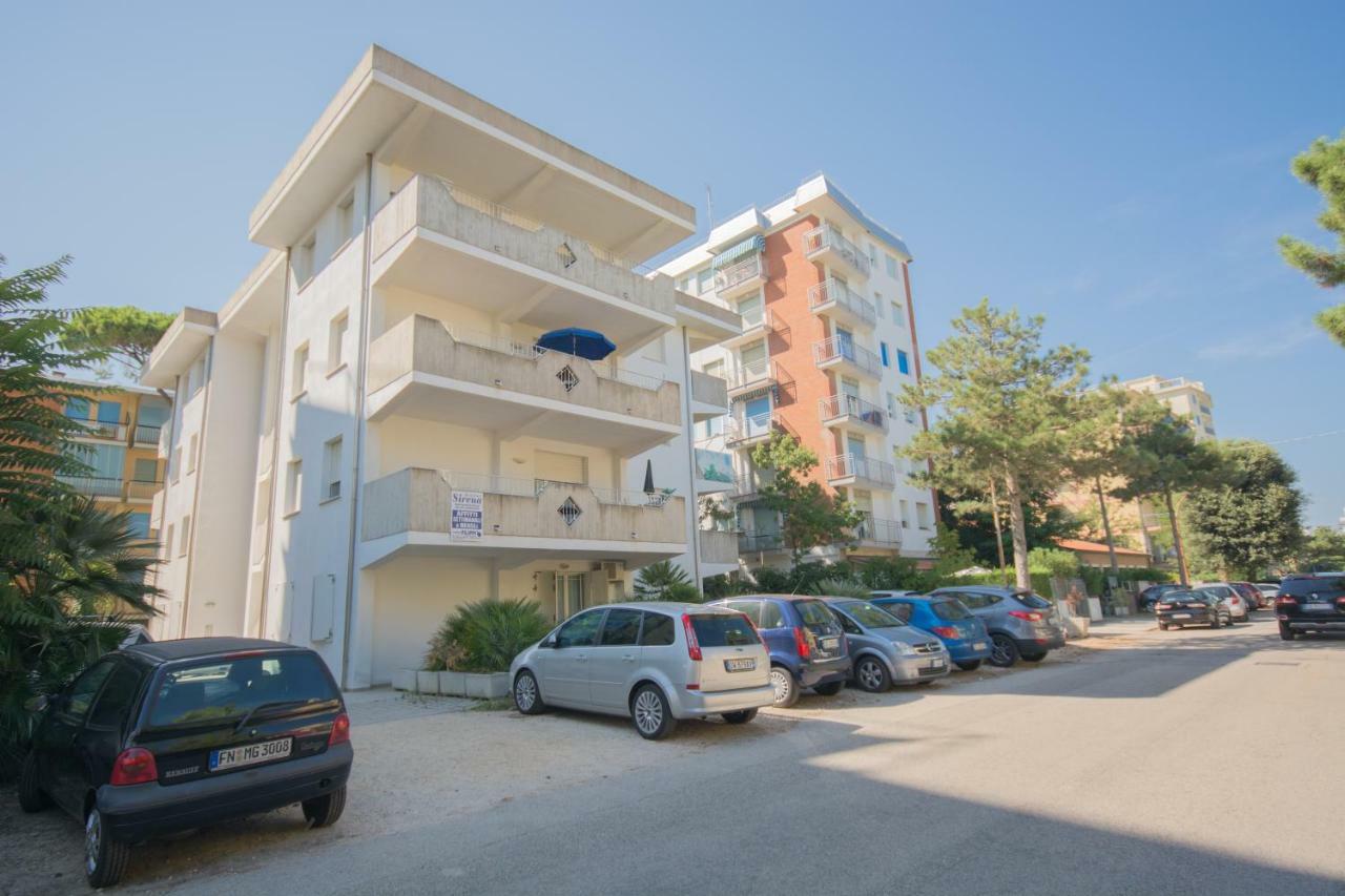 Sirena Apartments Llido Degli Estensi Ngoại thất bức ảnh